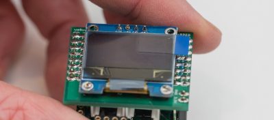 iot_21_1600_700-min Hier siehst Du den Mikrocontroller mit allen Platinen